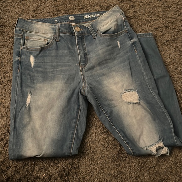 Light Wash Jeans - Picture 1 of 1